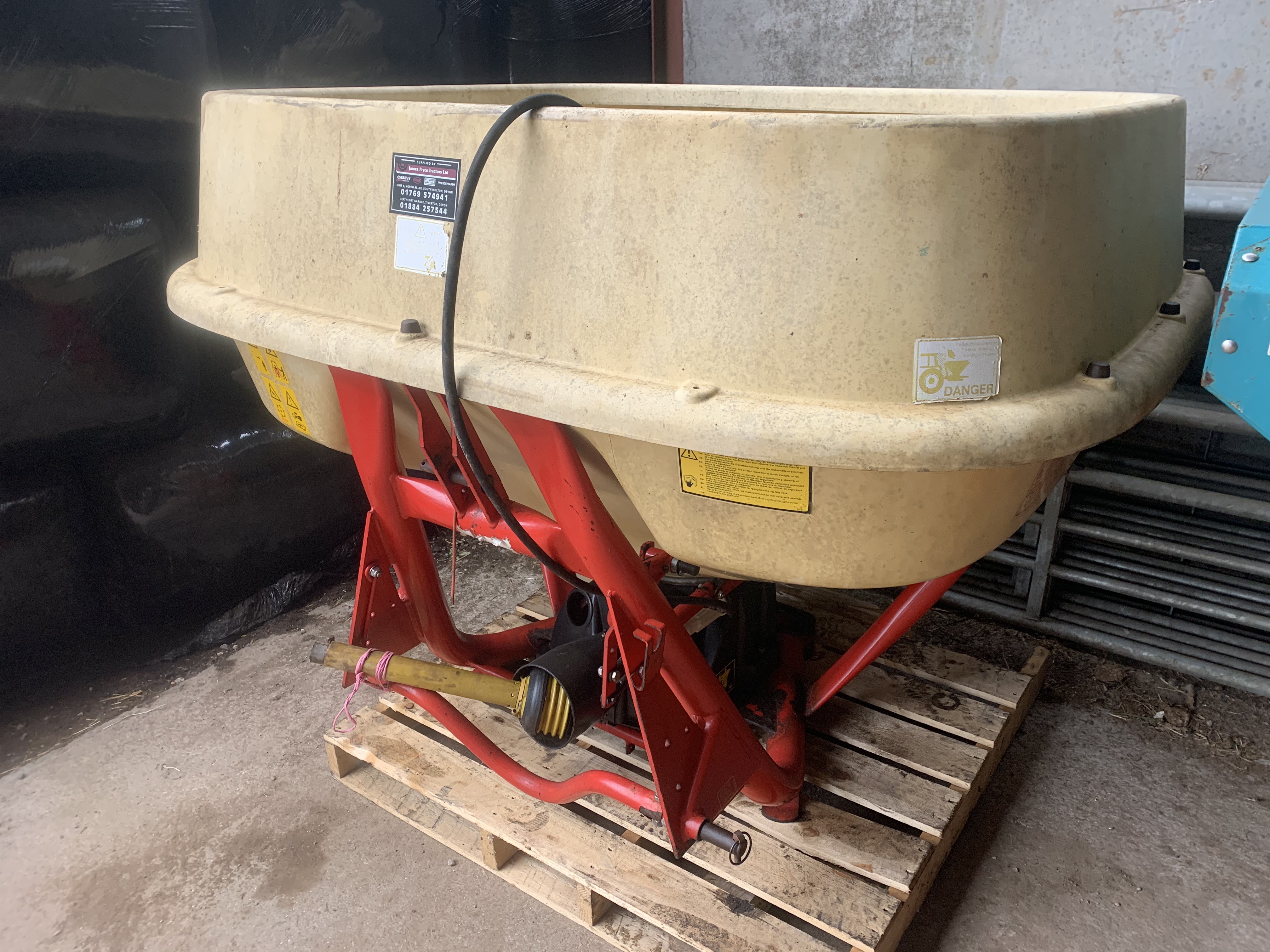 Vicon Fertiliser Spreader Blackdown FarmServices